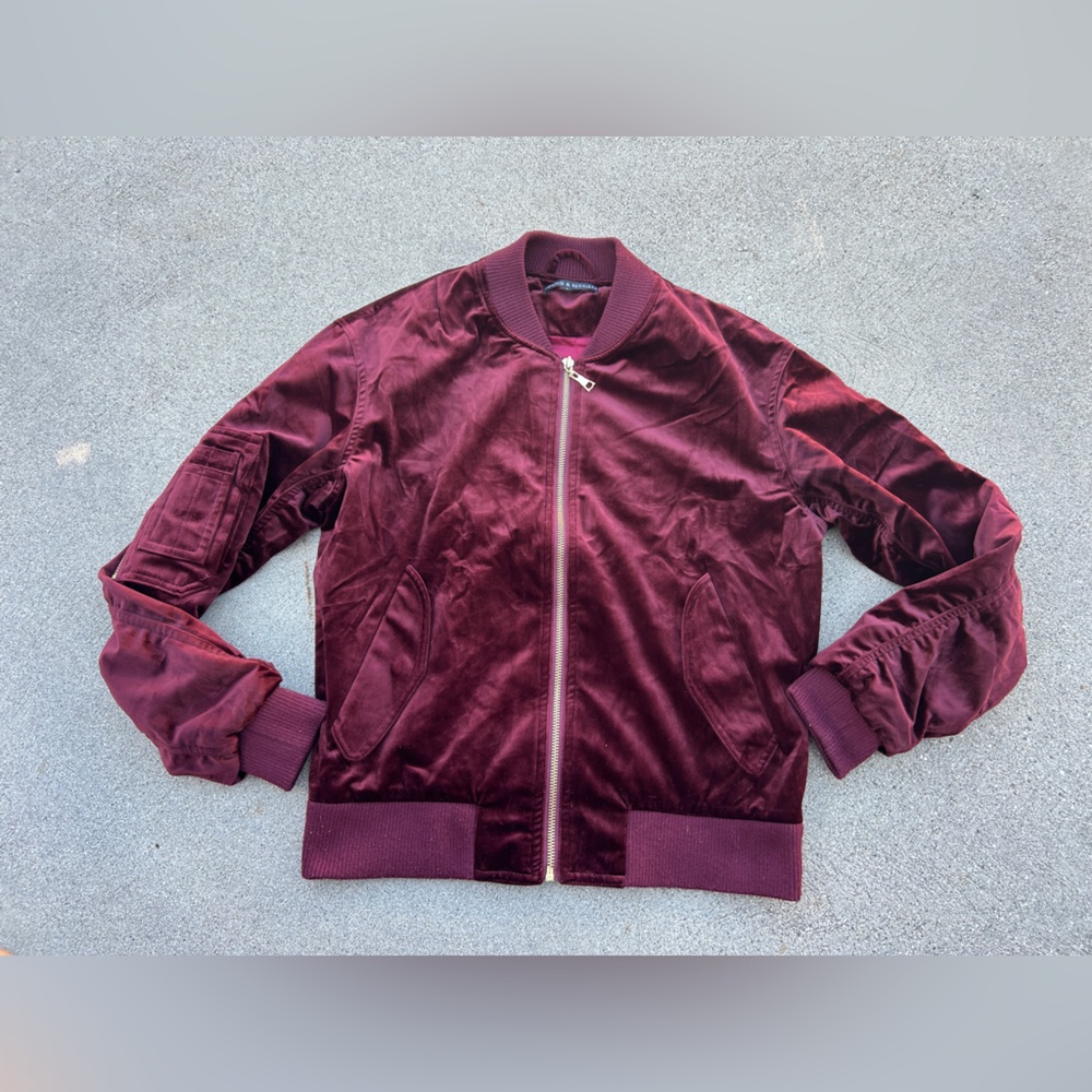 Young & Reckless Women’s Burgundy Bomber Jacket Size Small